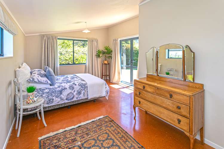 35 Michelle Lane Hahei_10