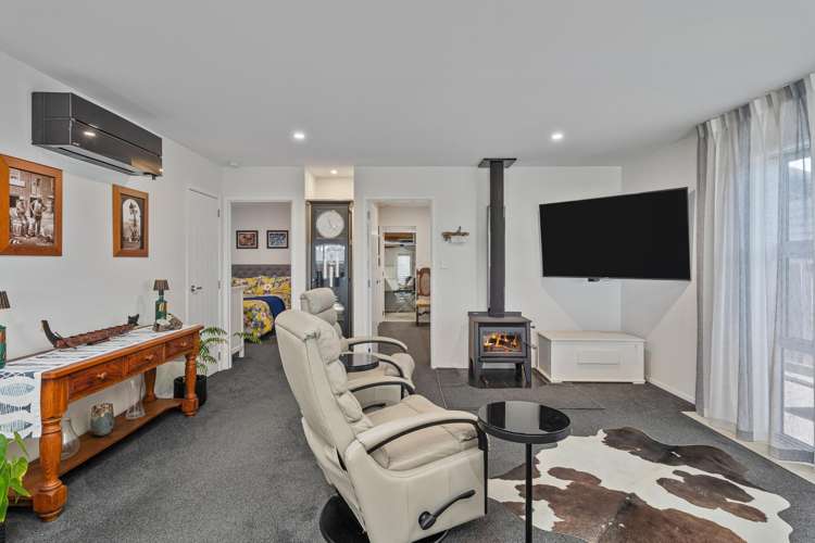 15 Whitby Avenue Whitianga_13