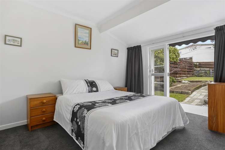 48 Tiroroa Avenue Te Atatu South_12