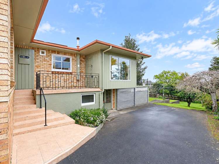 15 Hillcrest Road_3