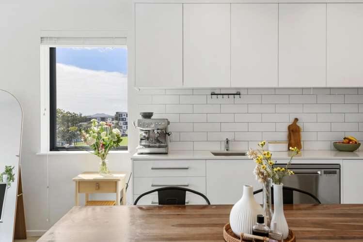 210/165 Lake Road Northcote_12