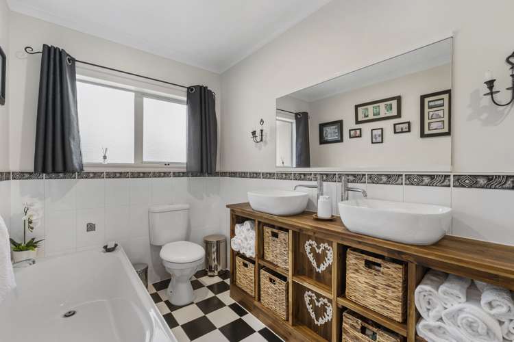 35 Hurunui Lane Kinloch_15