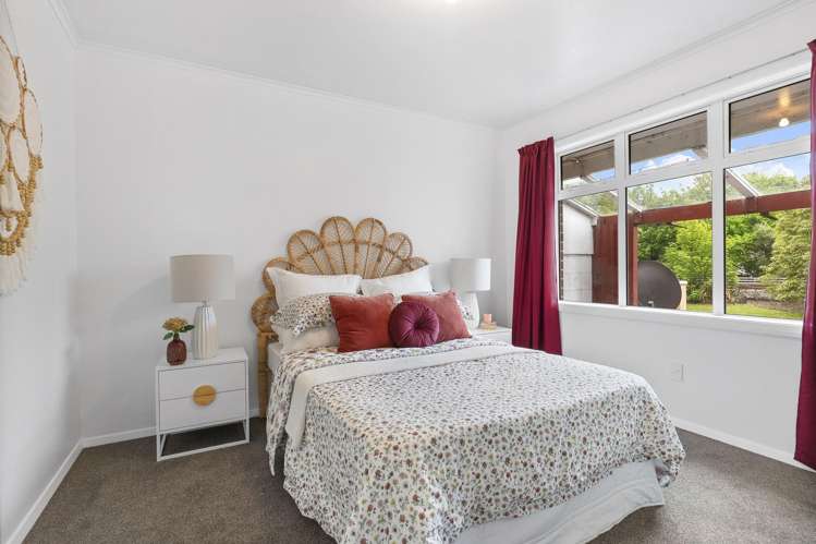 1/1 Gard Street Silverstream_9