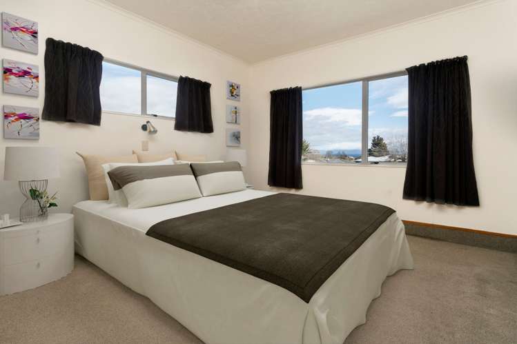 2/16 Puriri Street Hilltop_1