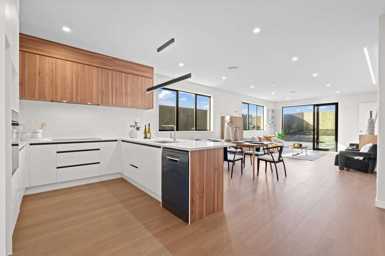 98 Huanui Drive Orewa_10
