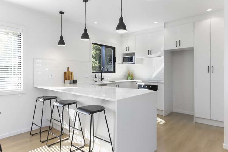 13 Davita Place Farm Cove_9