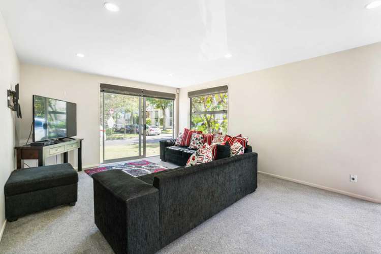 30 Phar Lap Crescent Takanini_7