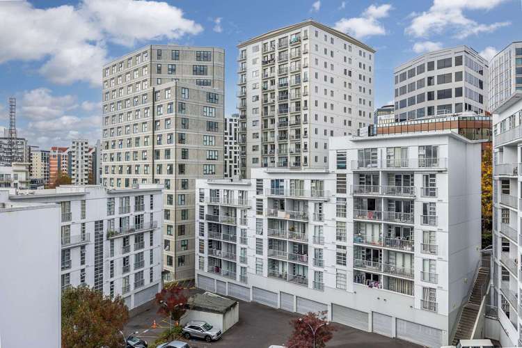 7D/15 City Road Auckland Central_11