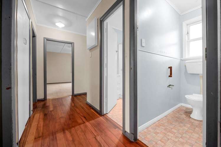 41 Old Farm Road Hamilton East_20