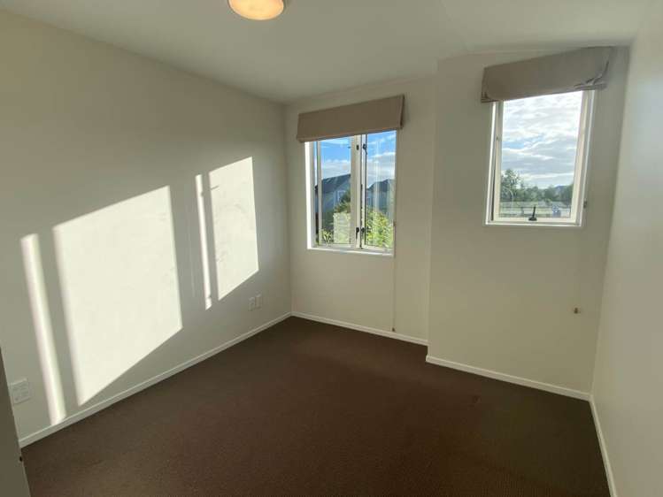 3 Stitchbird Crescent Papakura_15