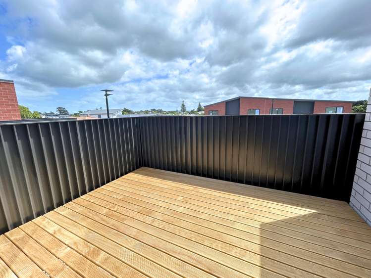 10 & 12 Humphreys Place Mangere_20