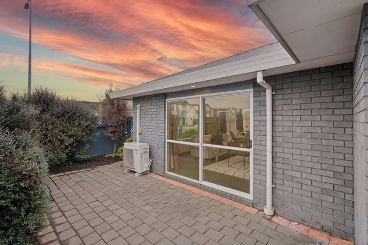 2/35 Peverel Street Riccarton_13