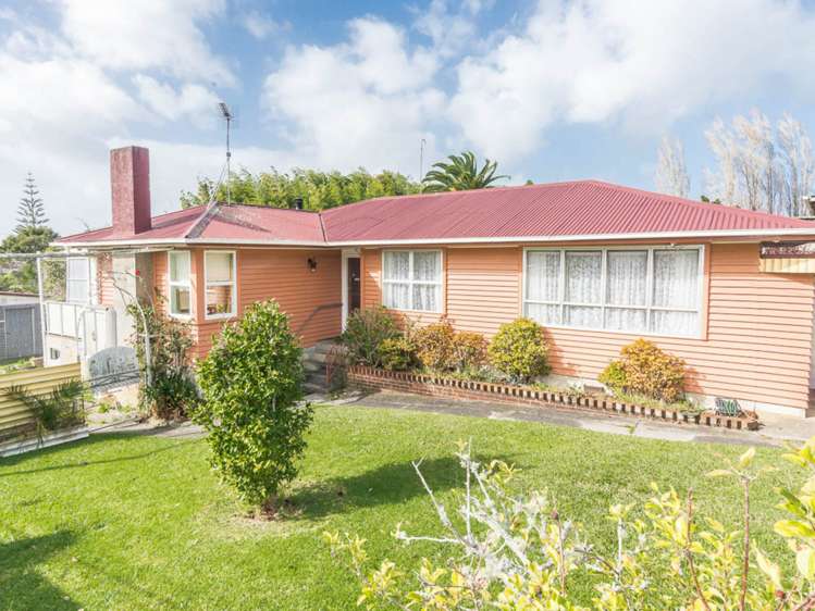 8 Sarona Avenue Glen Eden_0