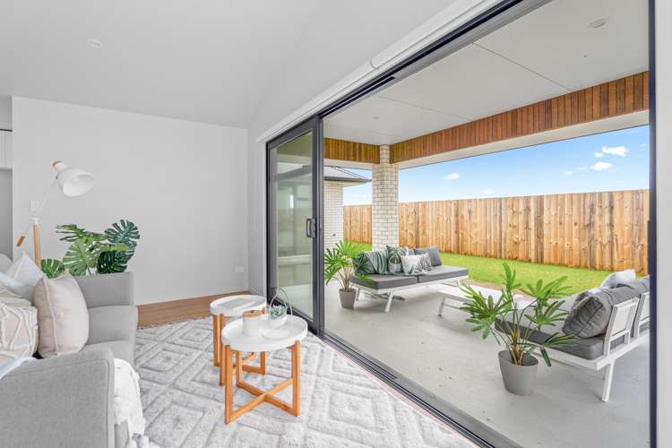 27 Saint Michael Crescent One Tree Point_8