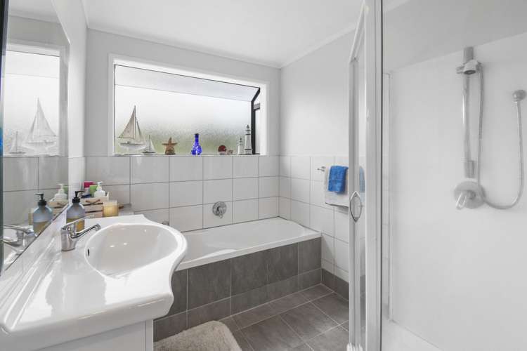 115 Carnoustie Drive Wattle Downs_11