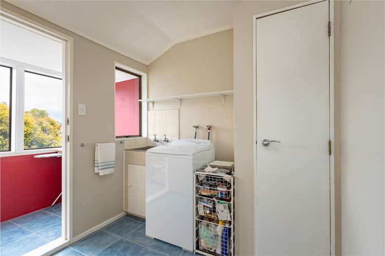 2/11 Mervyn Place Plimmerton_9