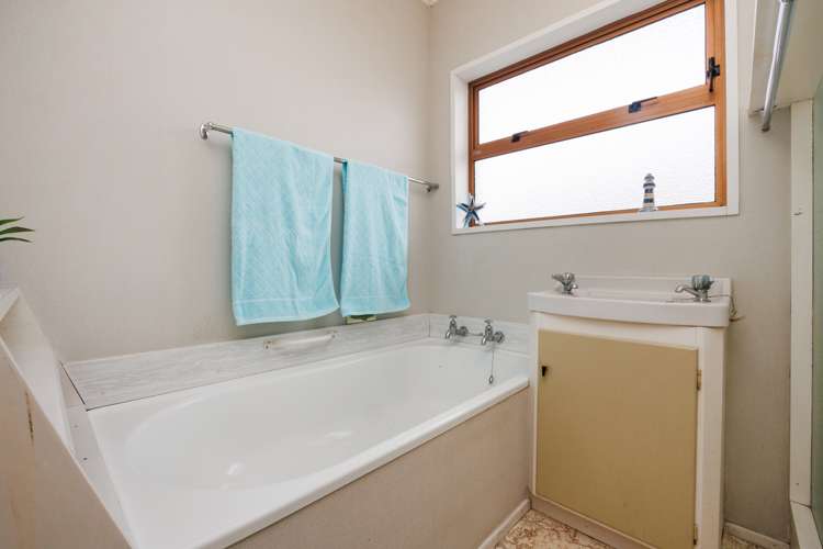 15 Carthew Street Feilding_21