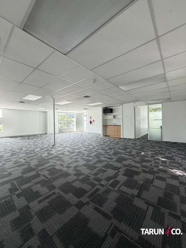 Full-Floor Office in Uptown/Grafton - Move In Now