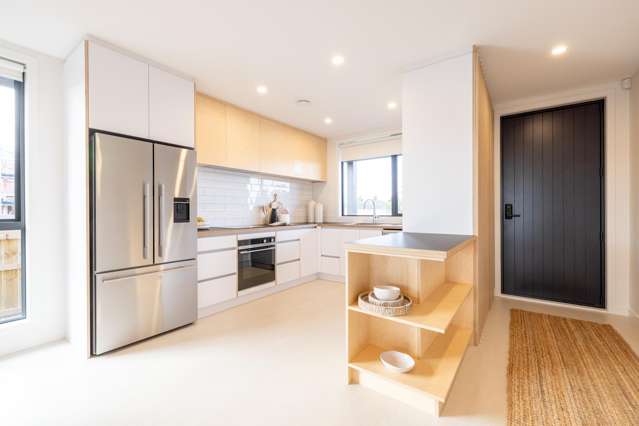 91 Waituarua Drive "Waiata Shores" Takanini_2