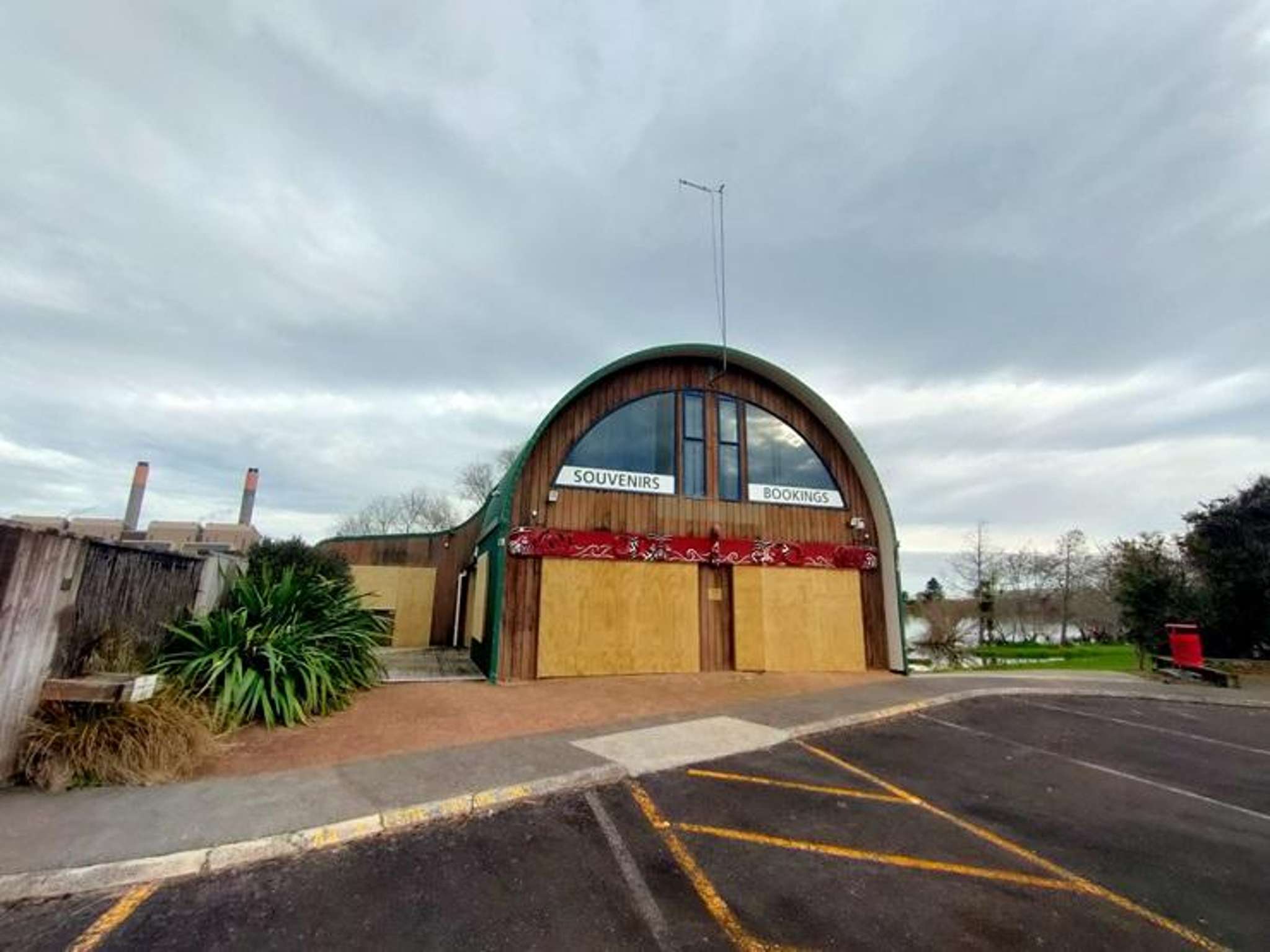 Vandalised Huntly landmark for rent for $520 a year - why so cheap?