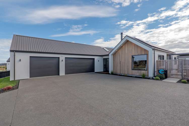 19 Guinevere Drive Lincoln_23