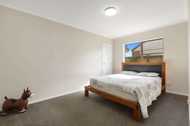 7 Hibernian Drive Ranui_12