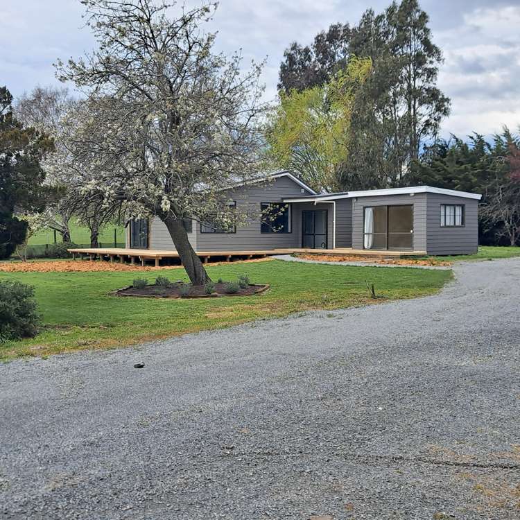 51 Allan Street Clinton and Surrounds_23