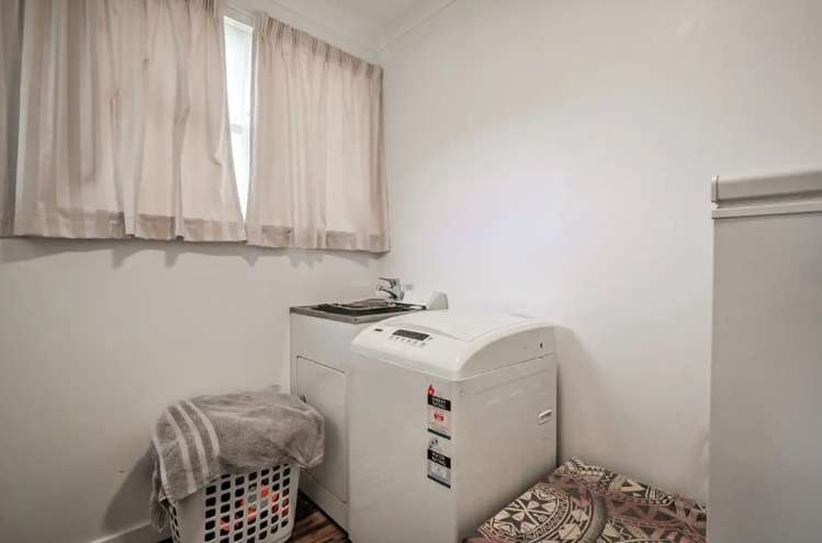 1011 Bledisloe Street 10495_9
