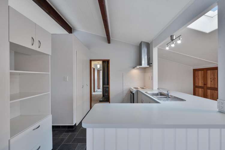 232 Portsmouth Road Flaxmere_6