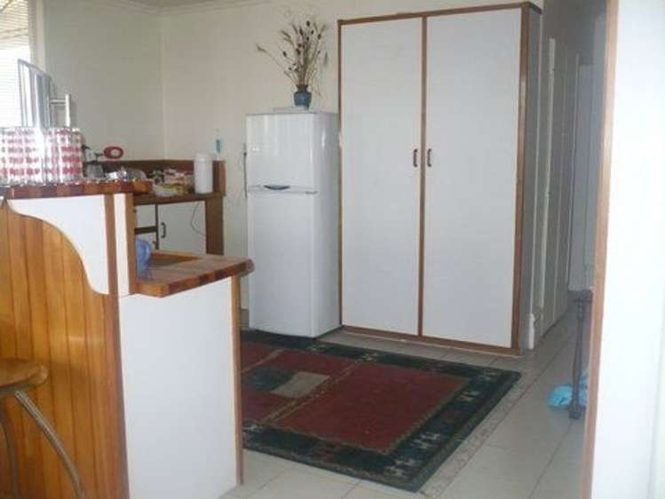 64 Shiel Street Reefton_9