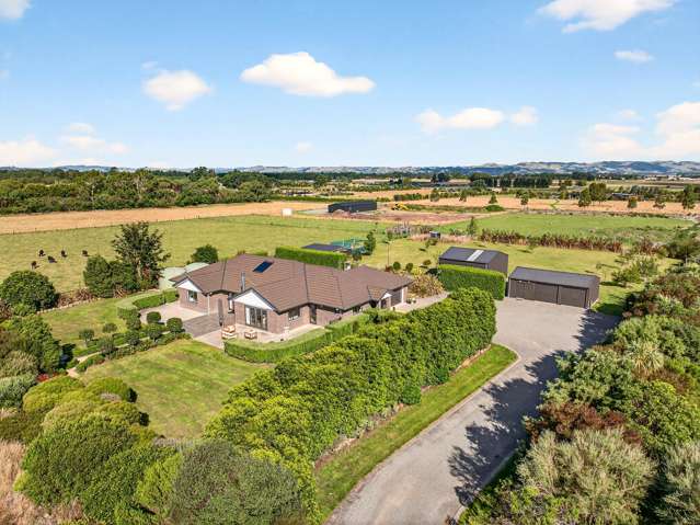 Views, Sheds, Space- This One Has It All