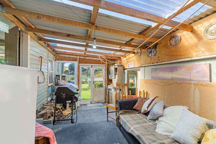 1021 Te Waitere Road Taharoa_13