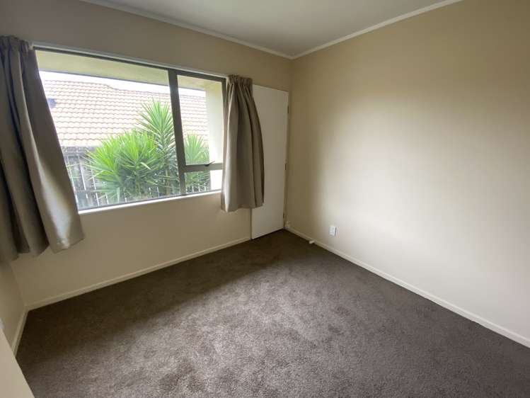 12 Cretian Crescent Henderson_5