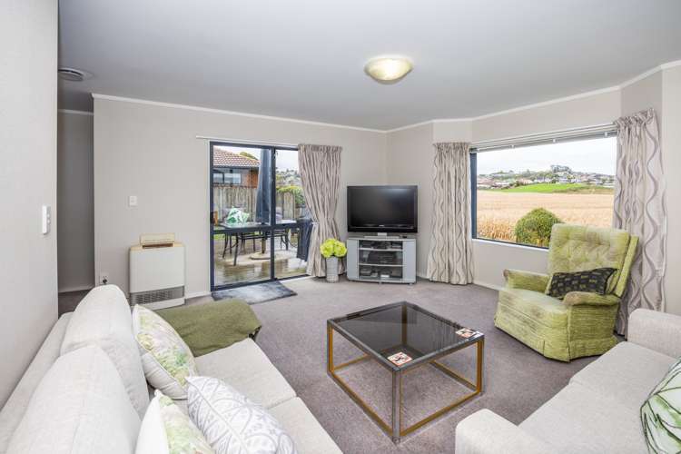 9 Friesian Place Grandview Heights_7