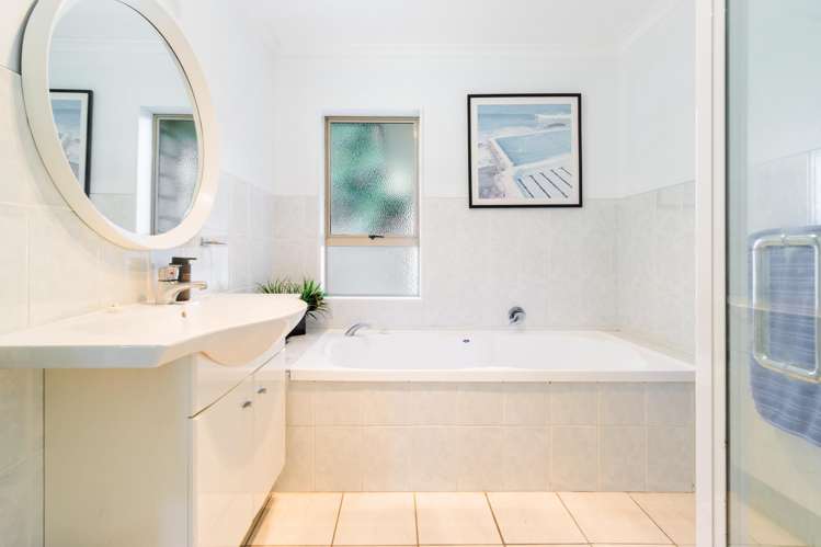 16 Palliser Drive Huntington_15