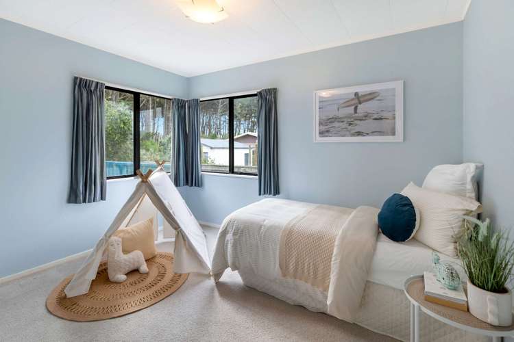 9 Cousins Avenue East Foxton Beach_15