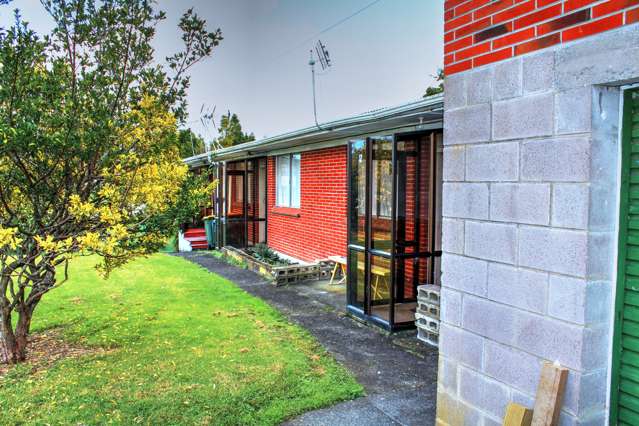 102 Titirangi Road New Lynn_3