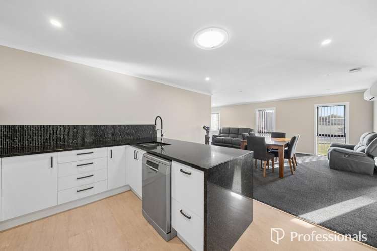 6 Jack Vaughan Grove Wainuiomata_8