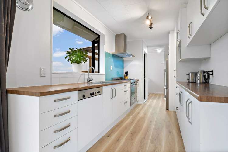 22 Hand Road Helensville_5