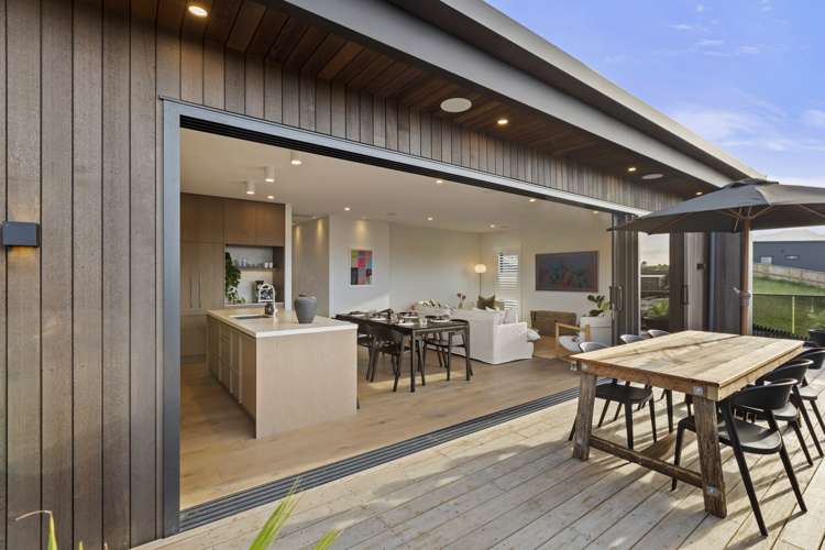 23 Omahina Street Raglan_40