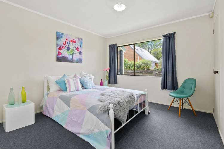 2/15 Forest Hill Road Henderson_14