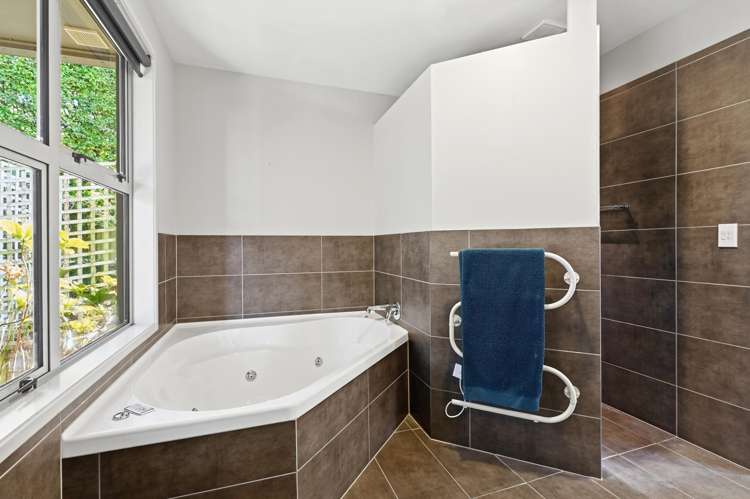 6 Baxendale Drive Matipo Heights_14