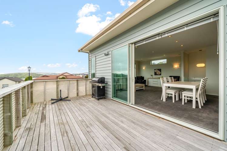 10 Hollyford Place Aotea_23