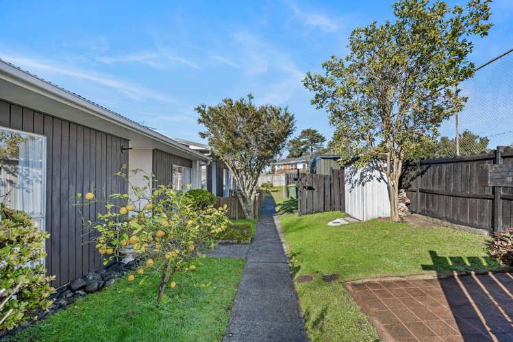 4/109A Te Atatu Road Te Atatu South_1