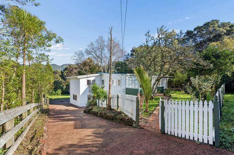 1 Kilgour Terrace Huia_21