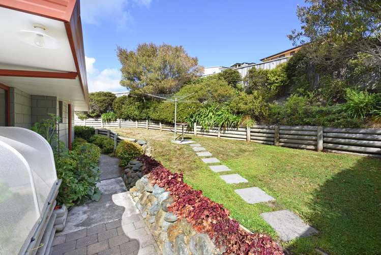 104 Saint Vincent Street Toi Toi_12