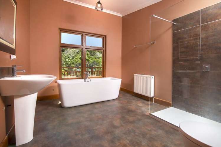 490 Port Underwood Road Whatamango Bay_7