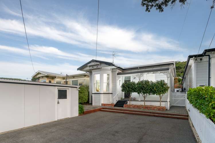 56 Derwent Street Island Bay_21