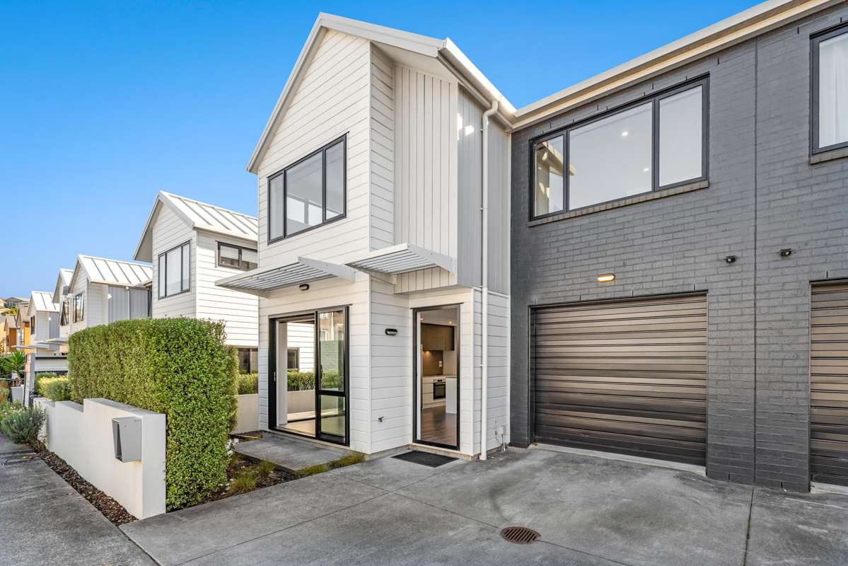 17 Seafarer Crescent_0
