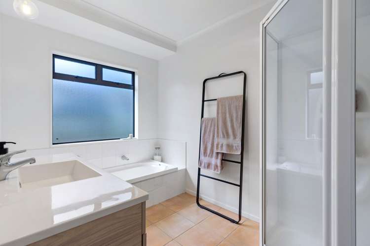 14 Sarah Place Papamoa_10